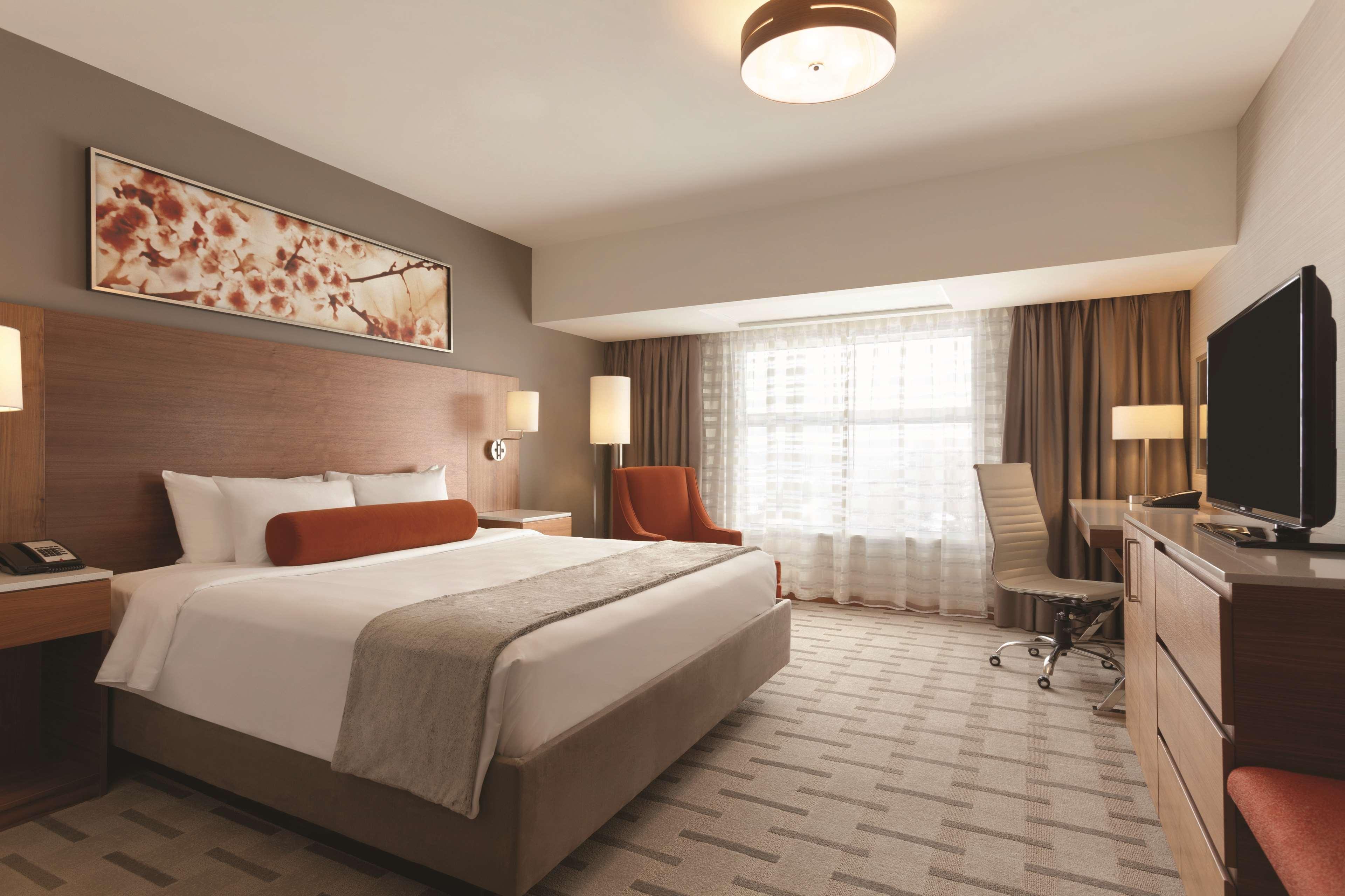 Radisson Hotel & Conference Centre Calgary Airport Exterior foto