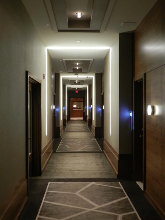 Radisson Hotel & Conference Centre Calgary Airport Exterior foto